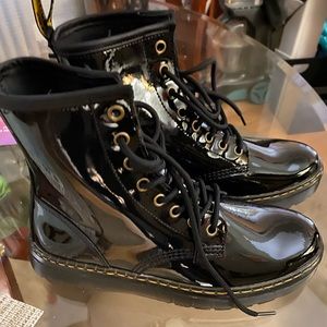 Dr. Marten’s size 8 women’s black patent leather